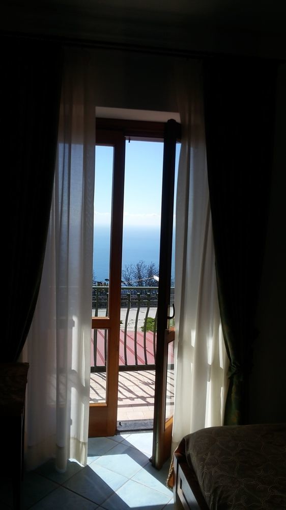 Agriturismo Mare E Monti Hotel Аджерола Екстериор снимка