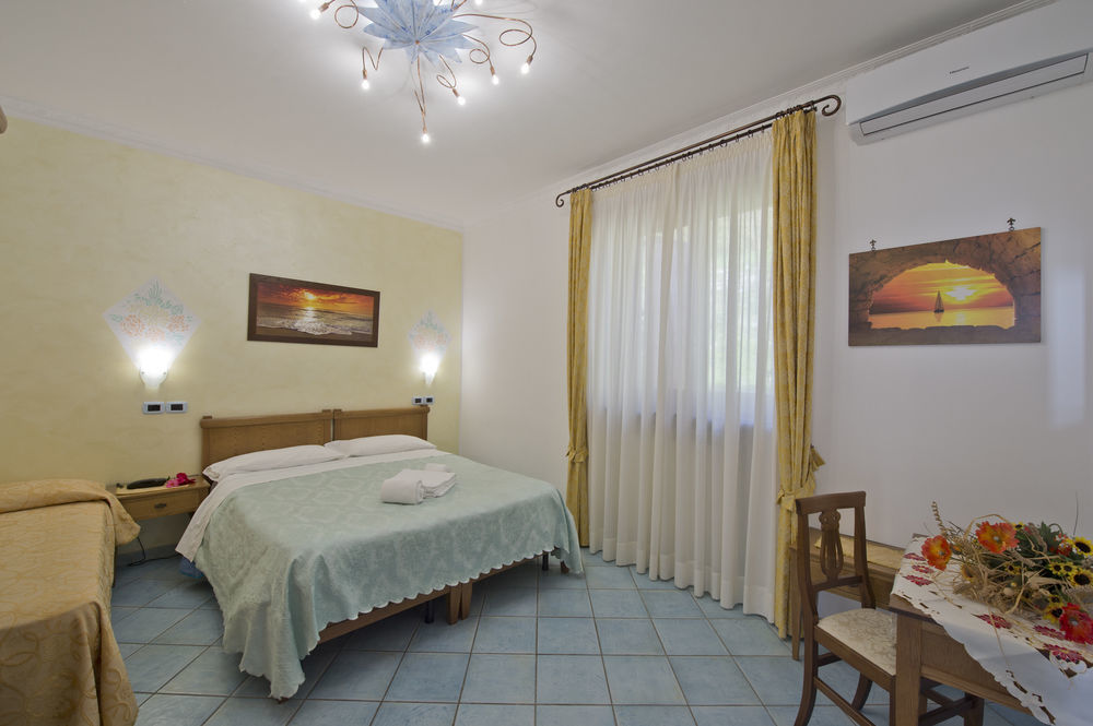 Agriturismo Mare E Monti Hotel Аджерола Екстериор снимка